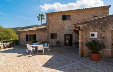 Finca in Torrent de la Vall d'en Marc, Pollença für 8 