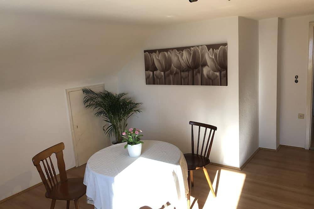 Ganze Wohnung, Wolke, 2 Zi. in Fürth, Franken