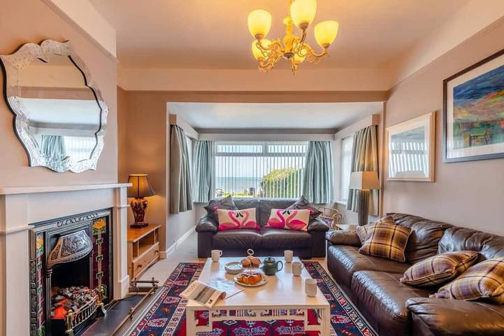 Cottage for 8 people, with garden, with pets in Overstrand