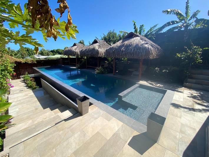 Cottage pour 2 personnes, avec piscine ainsi que terrasse et vue
