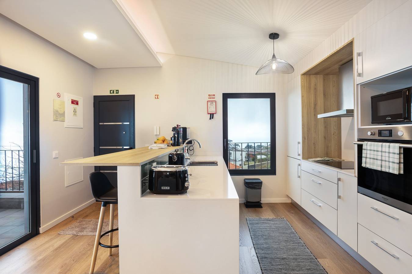 Appartement 'Referta Apartamento T1' met Zeezicht, Privé Terras en Wi-Fi, foto 7