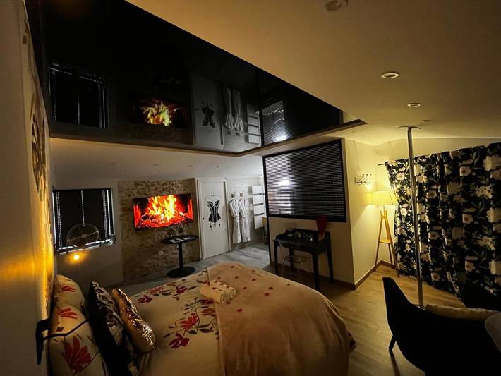 Location de vacances pour 2 personnes, avec jacuzzi et terrasse à Le Perrier - 2