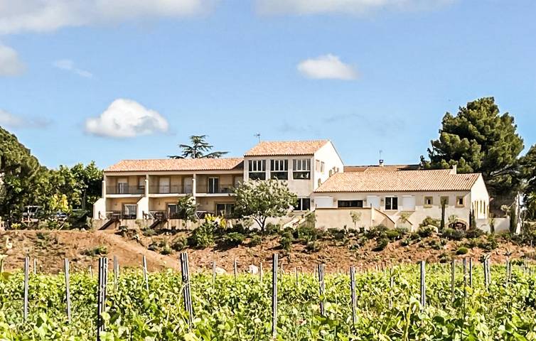 Location de vacances pour 6 personnes, avec jardin ainsi que piscine et terrasse à Mirepeisset