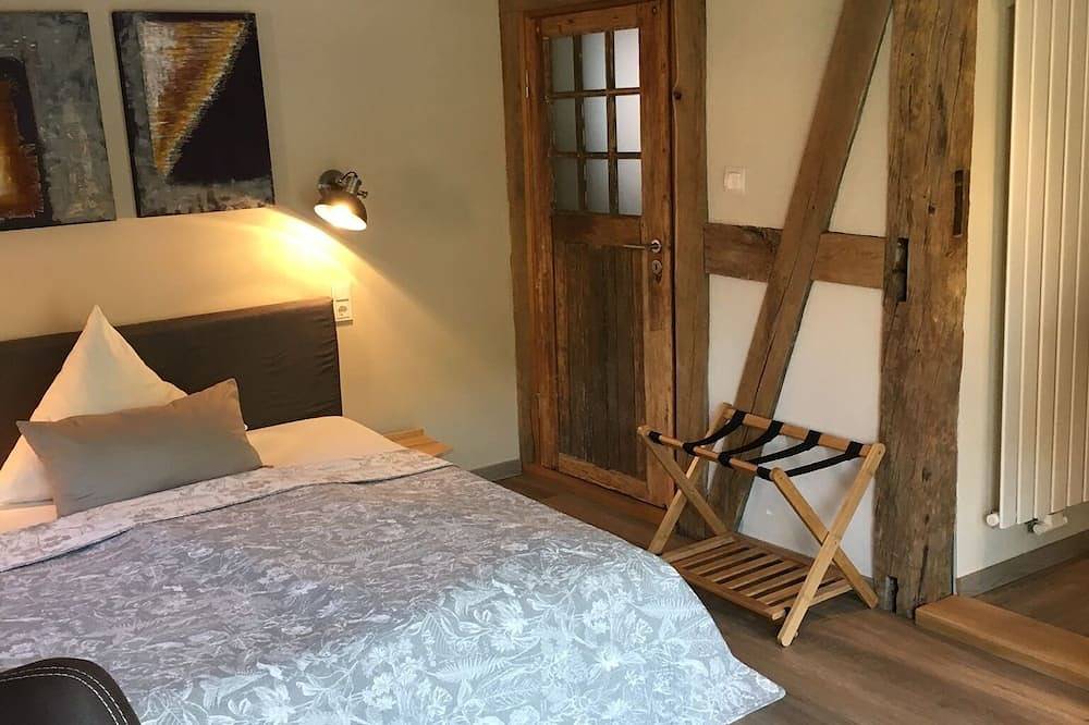 Junior Suite-Private Bathroom-Balcony-Storchennest in Wiesbaden, Rheingau