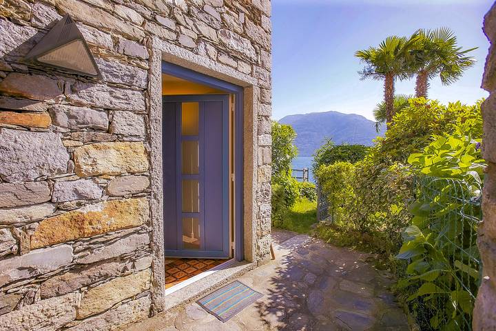 Ferienhaus für 3 Personen, mit Ausblick und Terrasse sowie Garten und Seeblick, mit Haustier am Lago Maggiore - 2