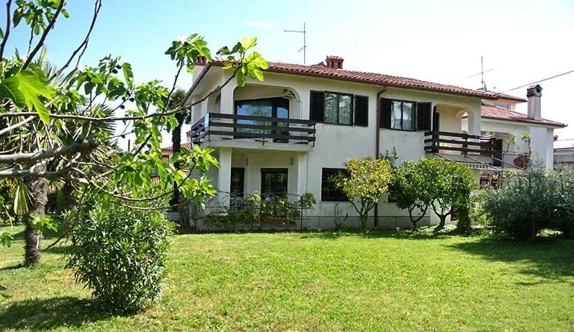 Ganze Wohnung, One-Bedroom Apartment with Balcony in Izola, Slowenische Riviera