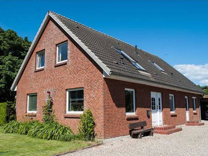 Ferienwohnung für 4 Personen, mit Seeblick und Garten in Steinberghaff