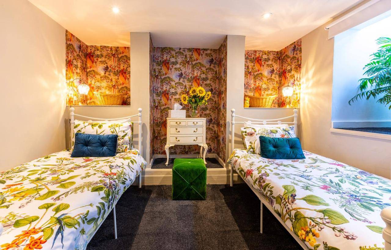Entire apartment, Kira Beach House, Hove Beach in Hove, Brighton