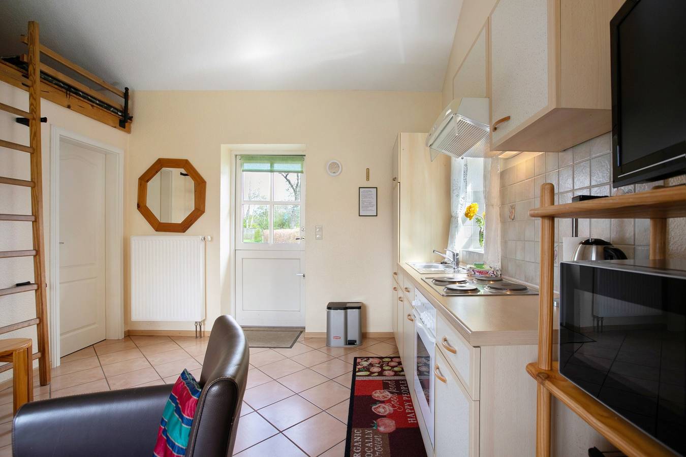 Ganze Wohnung, Ferienwohnung 'Eulenhof 2' mit privater Terrasse, privatem Garten und Wlan in Bordelum, Nordseeküste