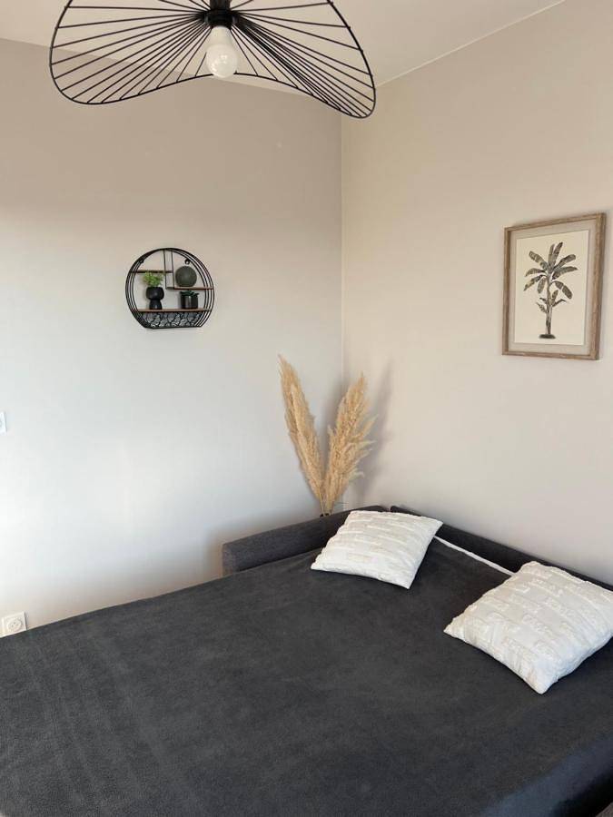 Gîte pour 2 personnes, avec piscine ainsi que vue et jardin à Sargé-lès-le-Mans - 2