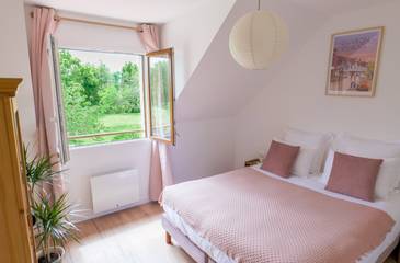 Gîte pour 4 personnes, avec jardin à Bréville-les-Monts