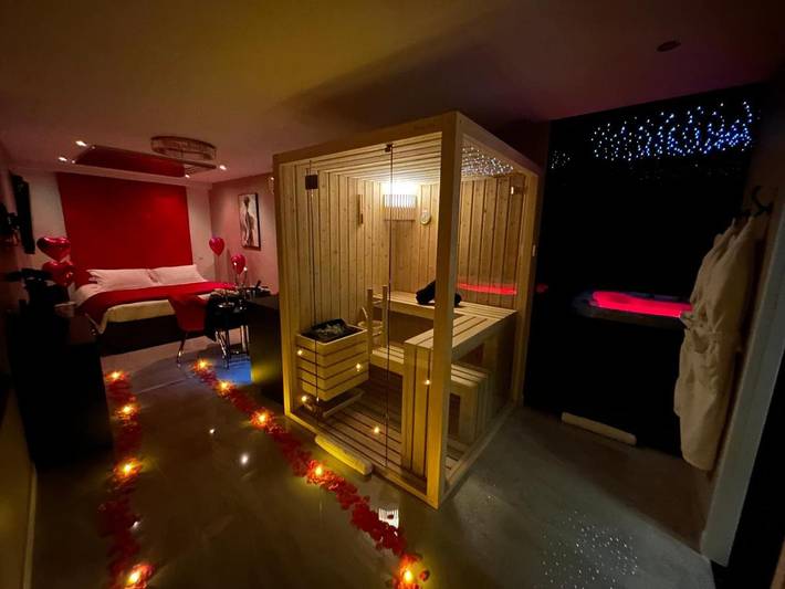 Hôtel pour 2 personnes, avec jacuzzi et sauna à Montblanc - 4