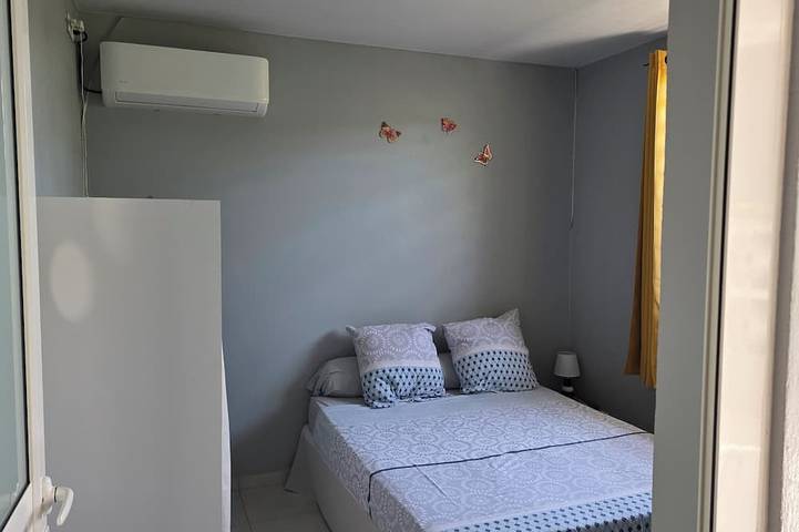 Appartement de vacances pour 2 personnes, avec terrasse ainsi que jacuzzi et jardin