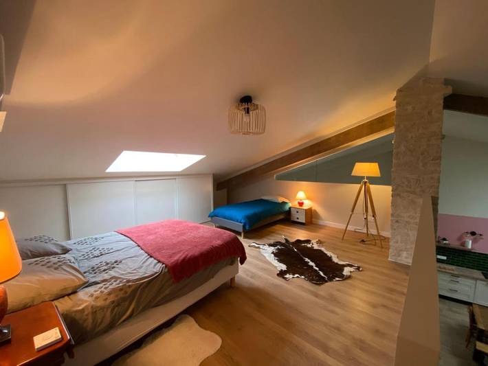Location de vacances pour 5 personnes, avec terrasse à Saint-Hilaire-la-Palud - 2