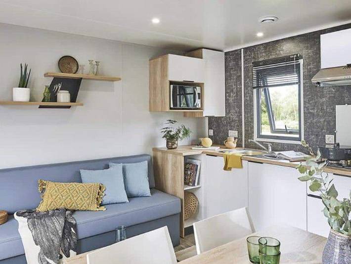 Camping pour 5 personnes, avec piscine et terrasse