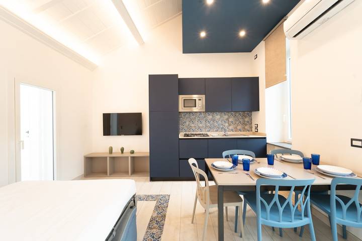 Ganze Wohnung, Colonna Apartment 1 in Neapel, Neapel Provinz