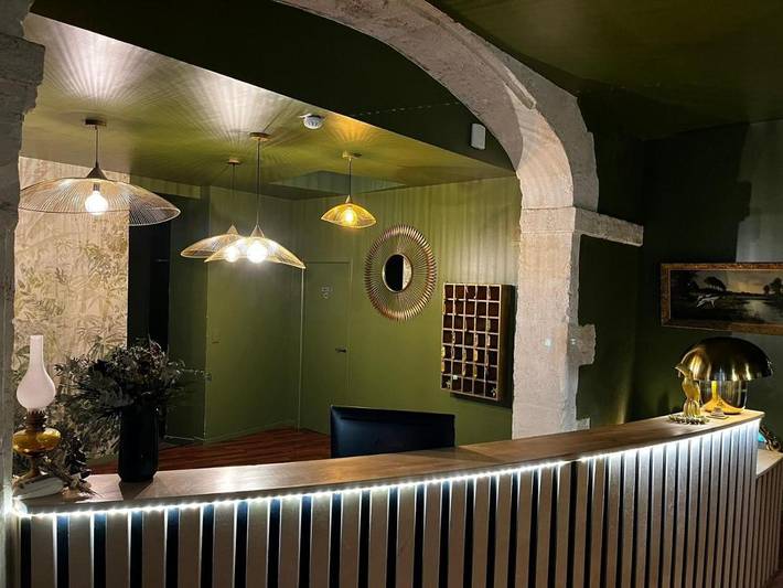 Hôtel pour 2 personnes, avec vue et terrasse dans Gare De Nimes