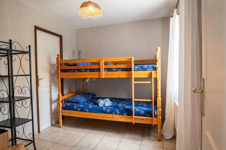 Location de vacances pour 6 personnes, avec jardin, animaux acceptés à Montréal (Lanquedoc-Roussillon) - 2