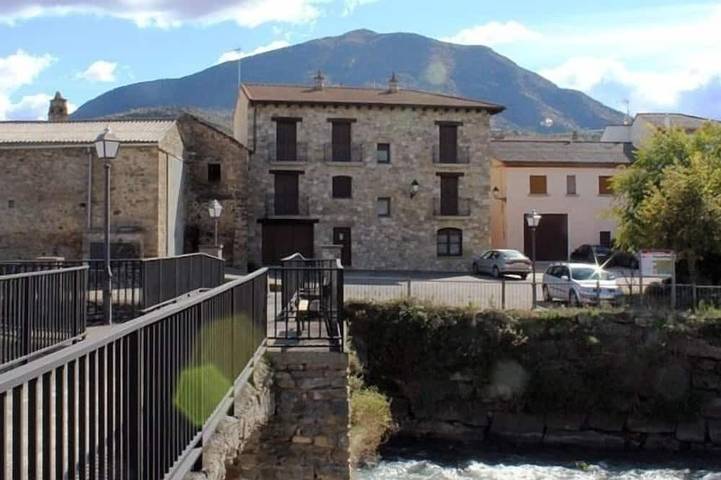 Gîte pour 12 personnes, avec balcon