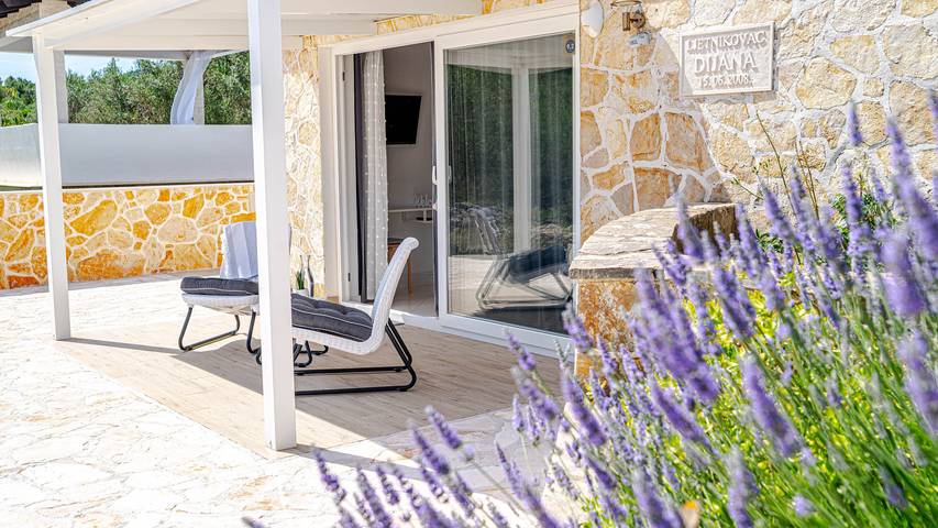 Villa pour 6 personnes, avec terrasse et jardin en Korcula - 2