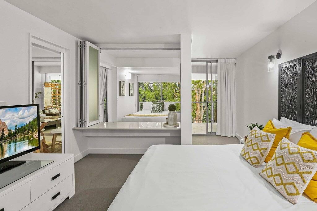 Ganze Wohnung, Stylish Tropical Escape in Palm Cove – Resort Condo with Balcony & Pool Views in Palm Cove, Cairns