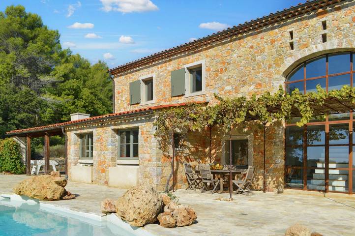 Gîte pour 10 personnes, avec piscine, adapté aux familles à Draguignan - 4