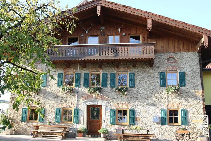 Ganze Ferienwohnung, Lohnerhof - Ferienwohnung im Obergeschoss 2-6 Pers. mit Balkon 3 Schlafzimmer in Teisendorf, Rupertiwinkel