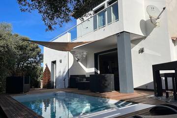 Villa pour 6 personnes, avec jardin et balcon à Monticello