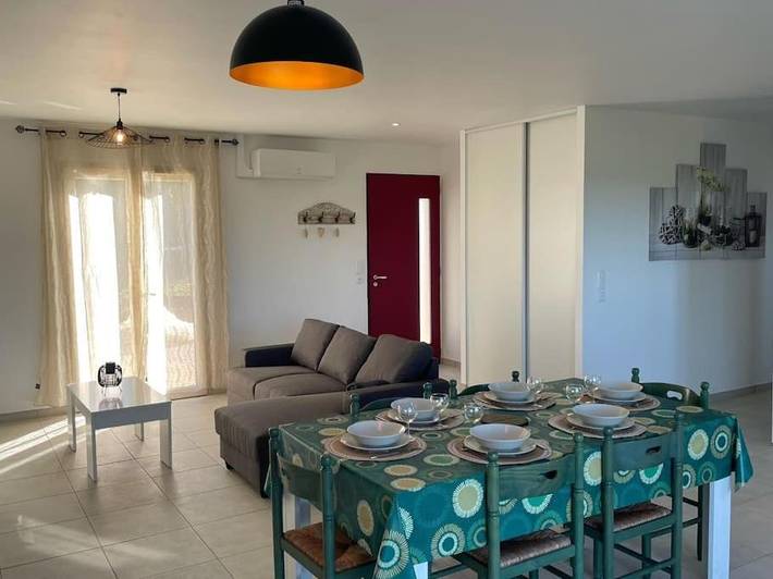 Location de vacances pour 6 personnes, avec piscine et terrasse ainsi que jardin et vue, animaux acceptés à Marquay - 3