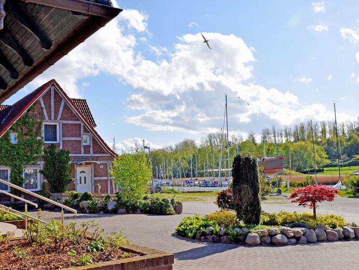 Ferienwohnung für 2 Personen, mit Seeblick und Terrasse sowie Garten, kinderfreundlich in Sellin - 4