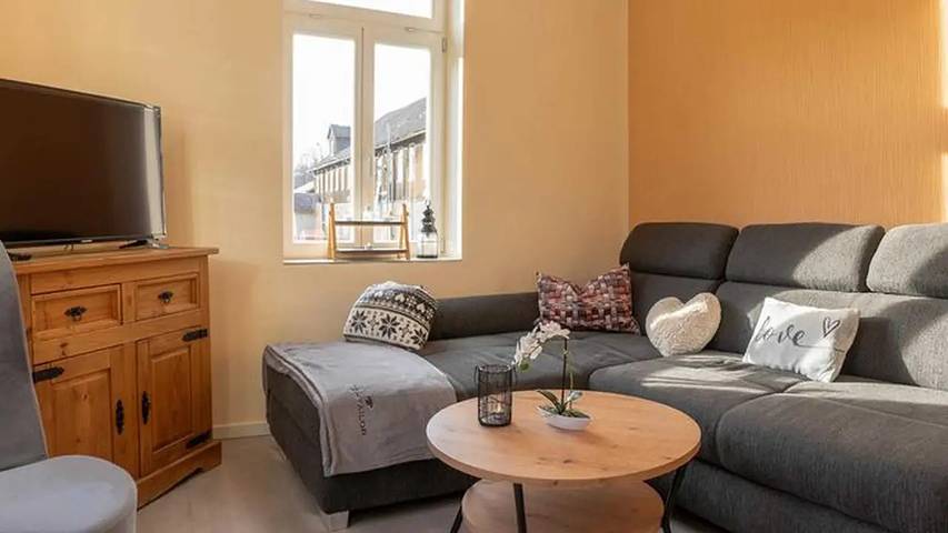 Ferienwohnung für 5 Personen, mit Garten in Tanne
