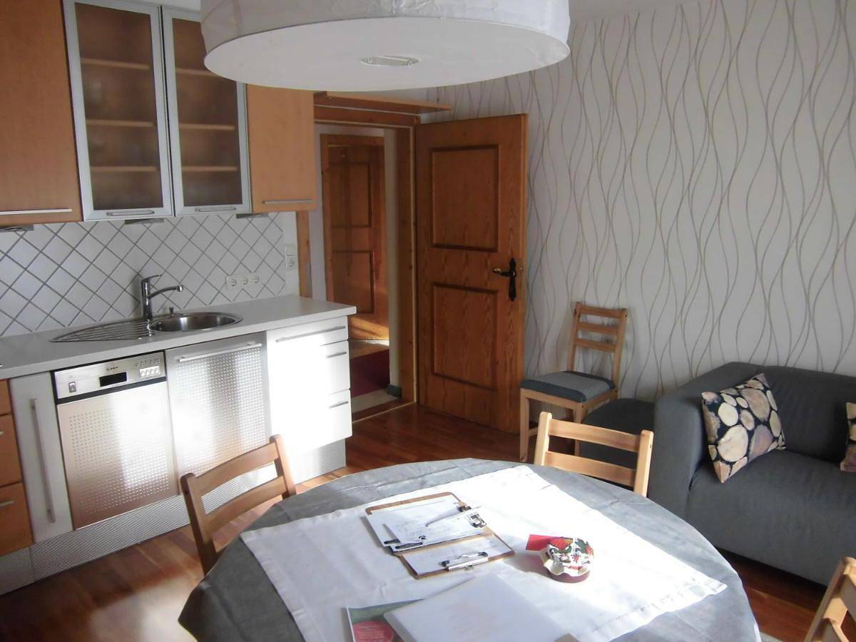 Geheel appartement, Two-Bedroom Apartment with Balcony in Viehhofen, Pinzgau