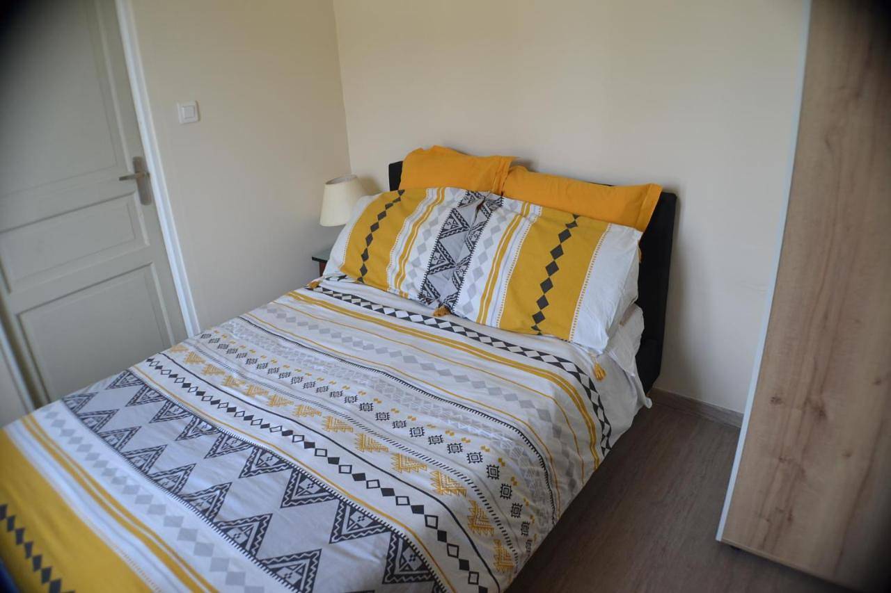 Appartement entier, Accommodation à la ferme - appartement et mobilhome in Saint-Pardoux-Corbier, Région de Brive-la-Gaillarde