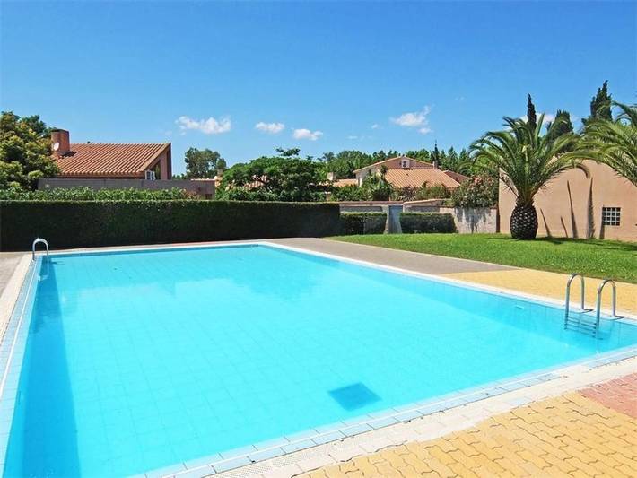 Appartement de vacances pour 4 personnes, avec piscine et terrasse