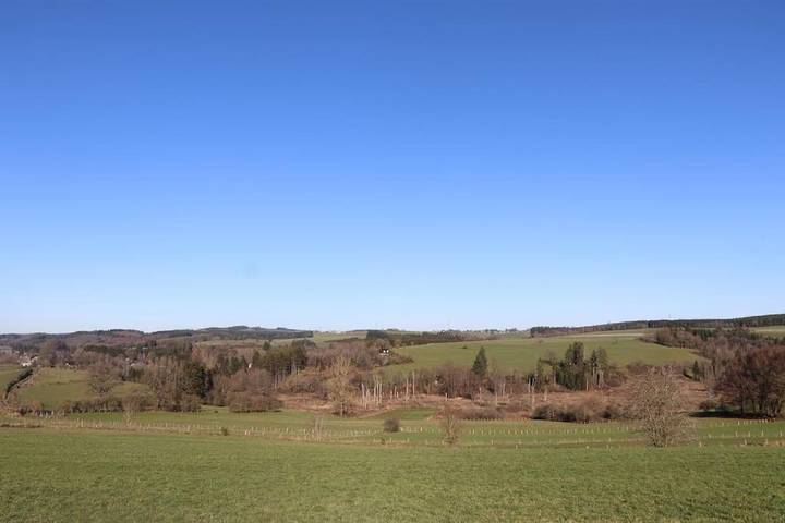 Location de vacances pour 6 personnes, avec vue et jardin à Bertogne - 4