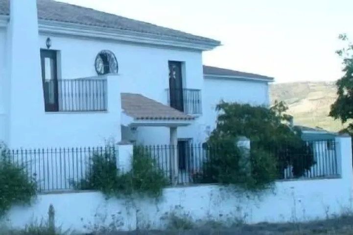 Gîte pour 10 personnes, avec jardin et balcon - 1