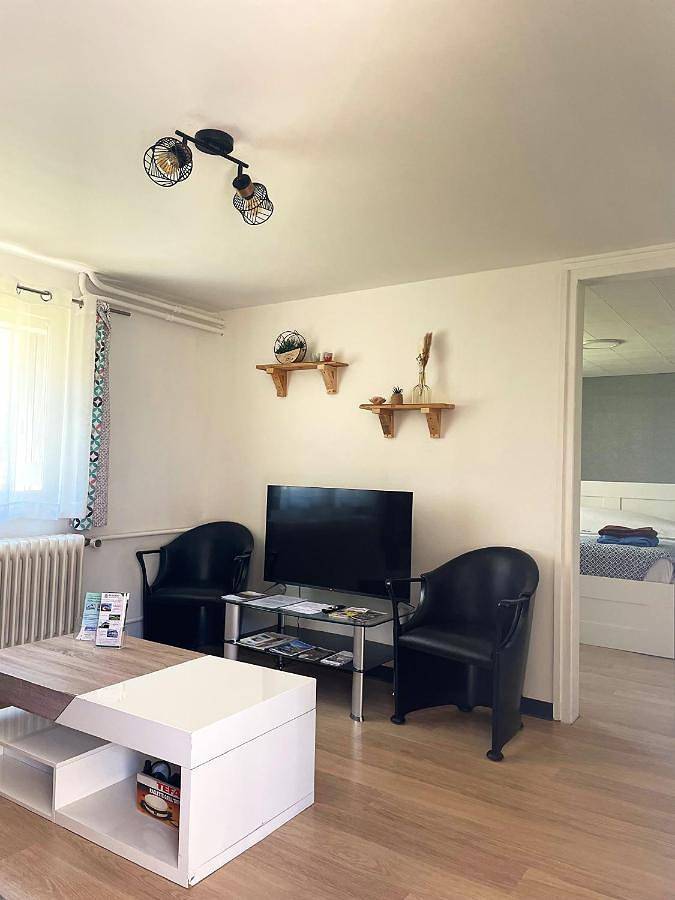 Appartement entier, Gîte 'A deux pas du ciné' in Maîche, Jura Francais
