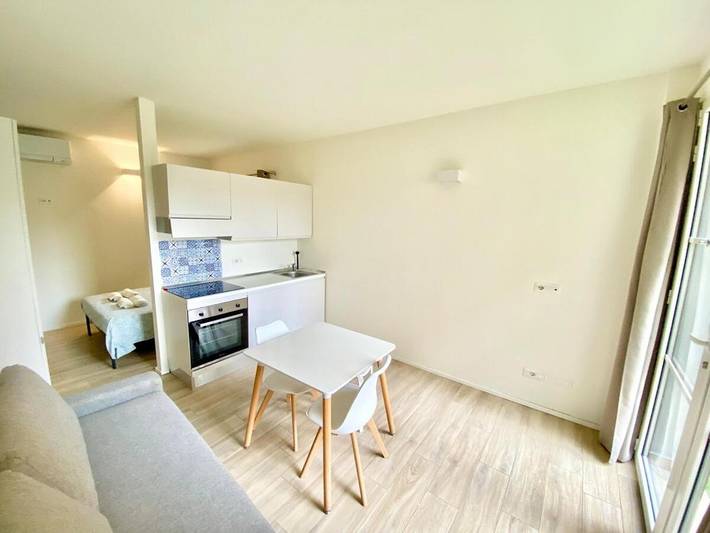 Villa pour 13 personnes, avec vue et terrasse à Milan
