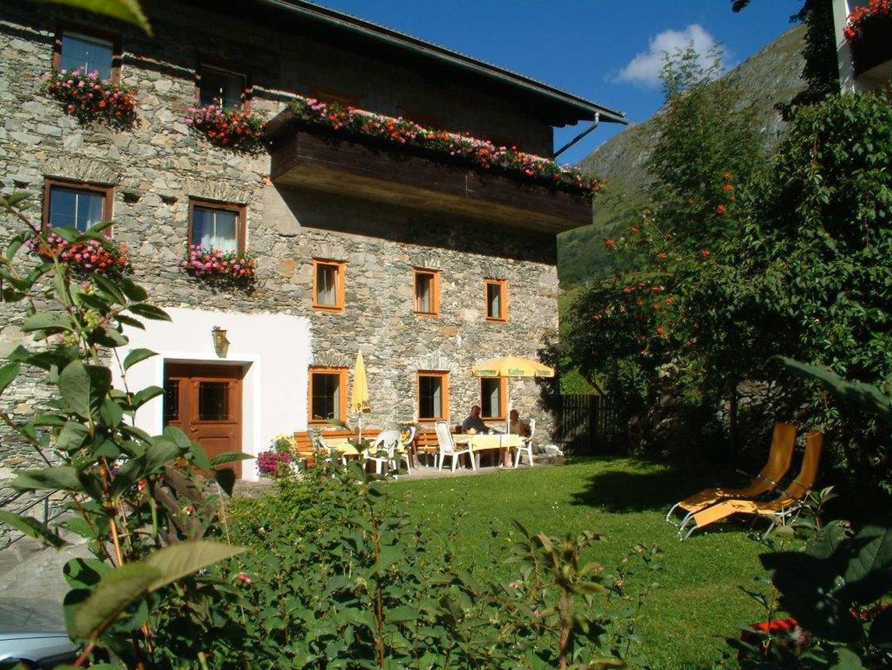 Gästehaus Post - Panoramazimmer in Prägraten am Großvenediger, Osttirol