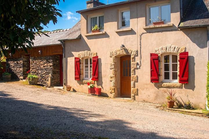 Location de vacances pour 6 personnes, avec Terrasse et Jardin à Laz