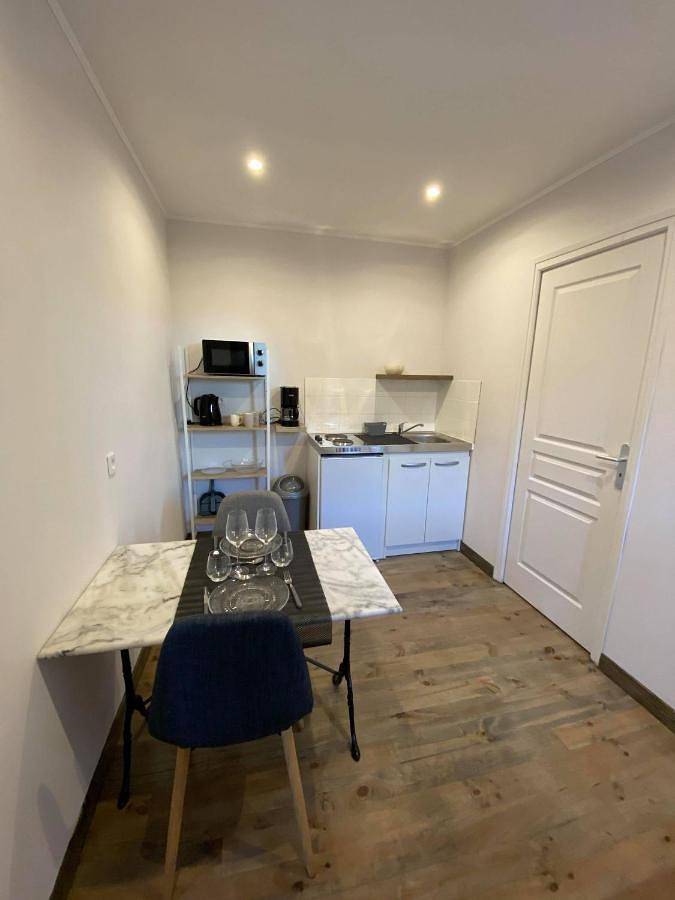 Appartement entier, One-Bedroom Apartment in Eppeville, Région de Péronne