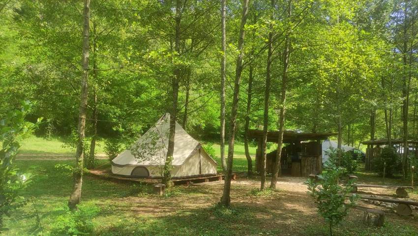 Camping für 4 Personen, mit Ausblick und Terrasse, mit Haustier in Slowenien - 2