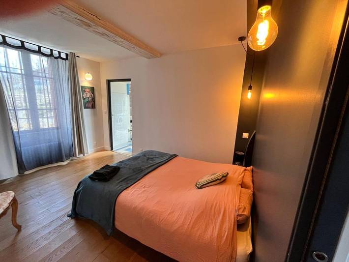 Location de vacances pour 7 personnes, avec vue ainsi que terrasse et jardin à Toulon-sur-Arroux - 4