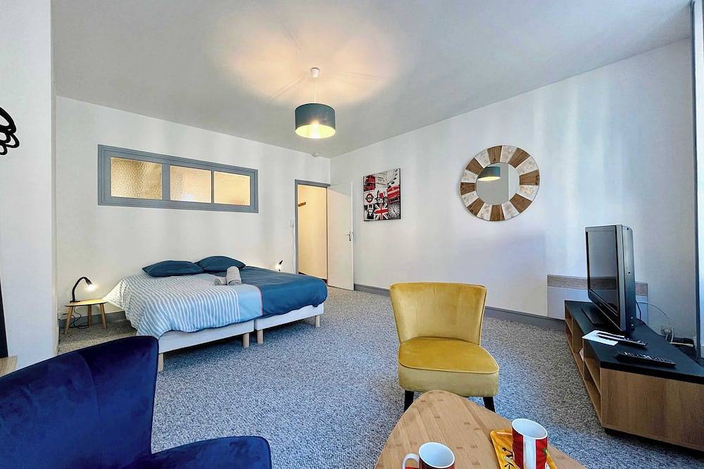 Entire apartment, Le Studio du Chateau - Center of Carentan in Carentan les Marais, Saint-Lô region