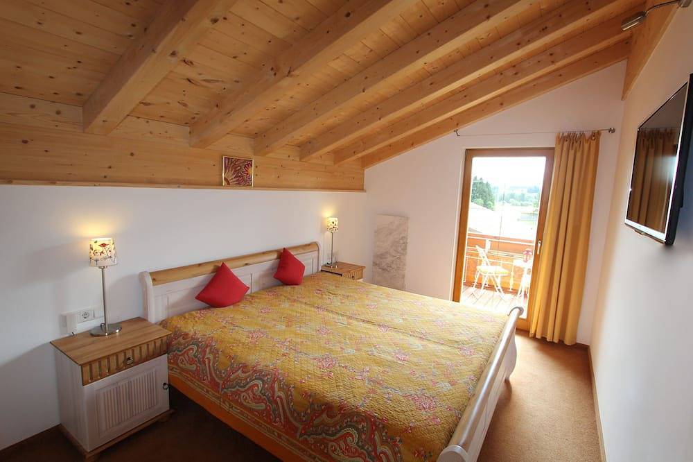 Großes Ferienhaus mit freiem See- und Alpenblick, Boot und viele andere Extras in Lechbruck am See, Bayerisch Schwaben