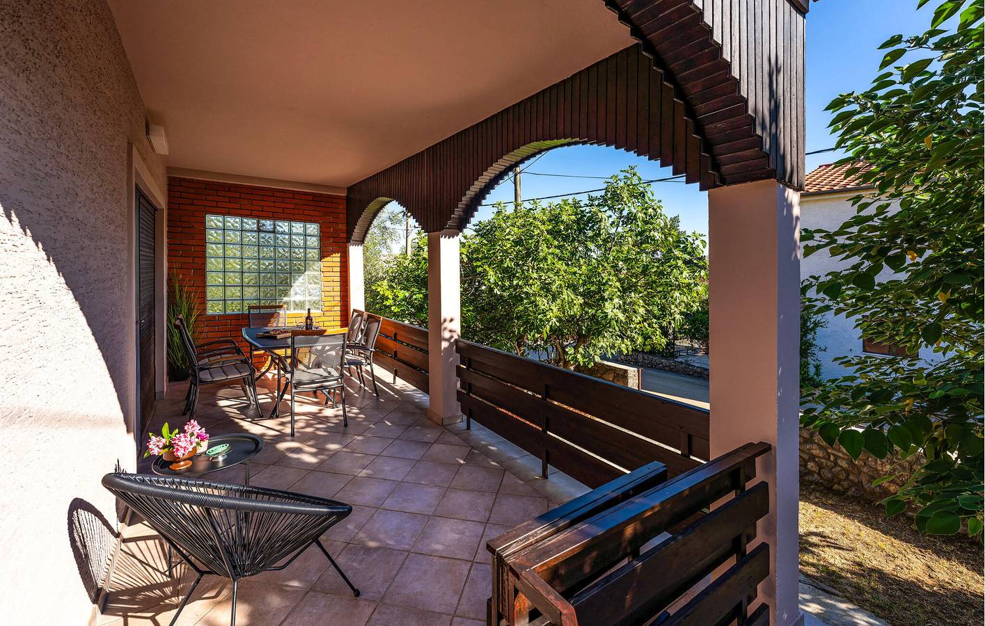 Ferienhaus für 6 Personen mit Terrasse in Starigrad Paklenica, Starigrad