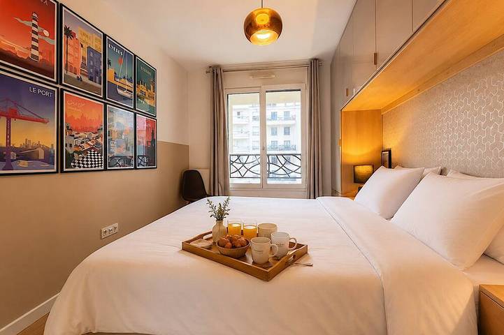 Entire apartment, Le Penthouse de Levallois in Levallois-Perret, Hauts-de-Seine