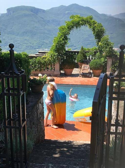 Ferienwohnung für 6 Personen, mit Pool und Garten - 1