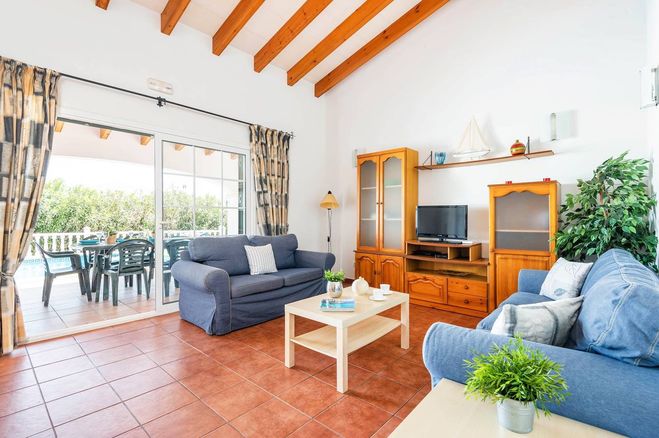 Villa Samana by Villa Plus in Arenal d'en Castell, Es Mercadal