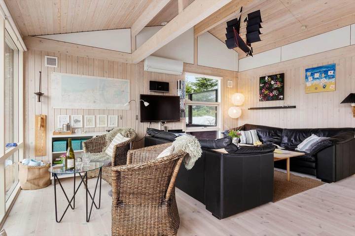 Ferienhaus für 4 Personen, mit Terrasse und Garten in Tversted - 2